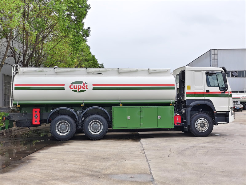 HOWO 20000L fuel bowser trucks HOWO 20000L fuel bowser trucks