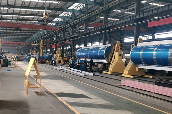 HOWO diesel tanker truck supplier HOWO diesel tanker truck supplier