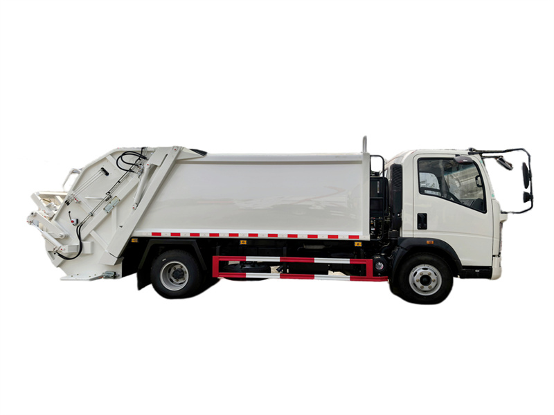 HOWO 4X2 8cbm rear lifting garbage truck