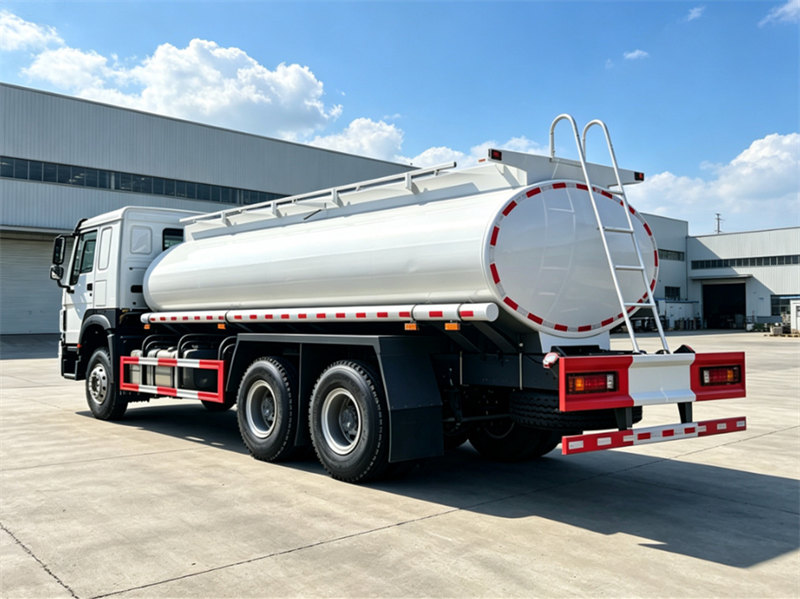 HOWO fuel tank truck