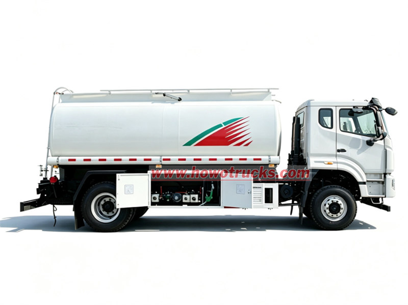 &nbsp;HOWO M7 4x2 fuel pump truck